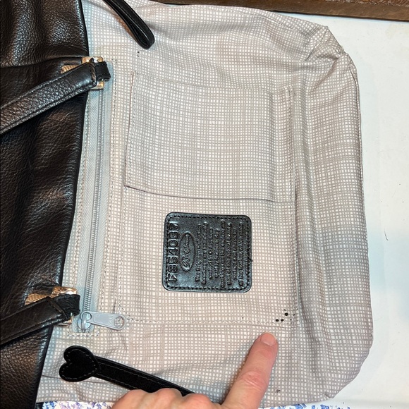 Brighton black pebble leather with cross grain front panel shoulder bag - Picture 16 of 17